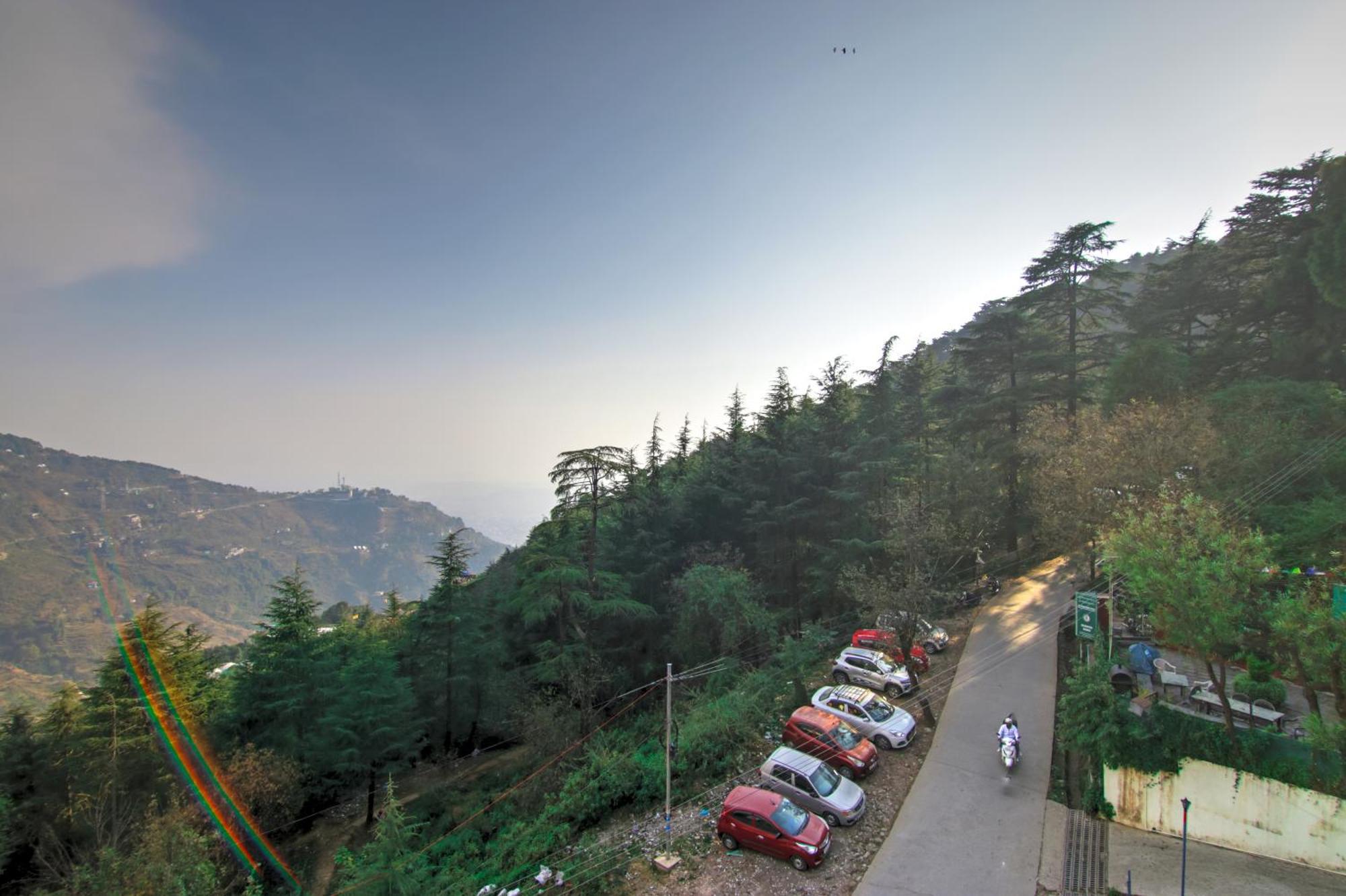 Varuni Classic !! Near Mall Road !! McLeod Ganj