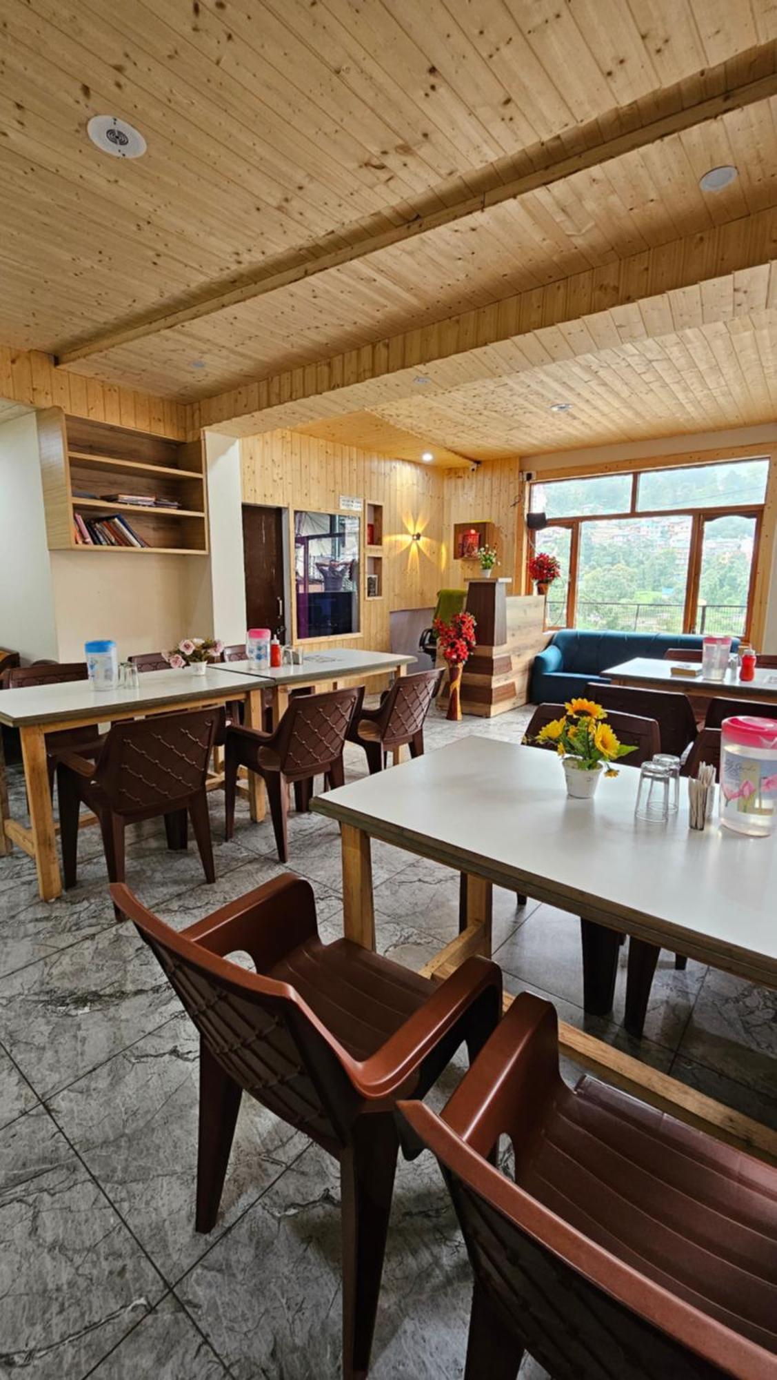 View And Restaurant Guest house *