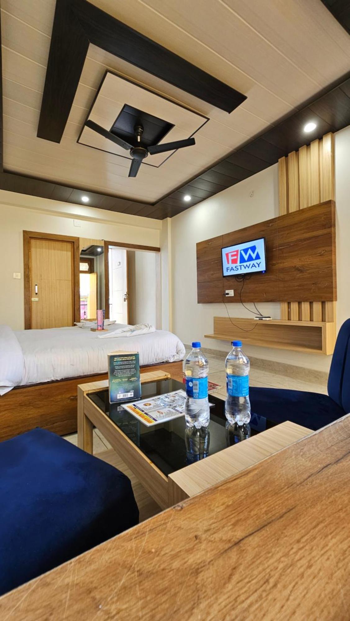 View And Restaurant Guest house *