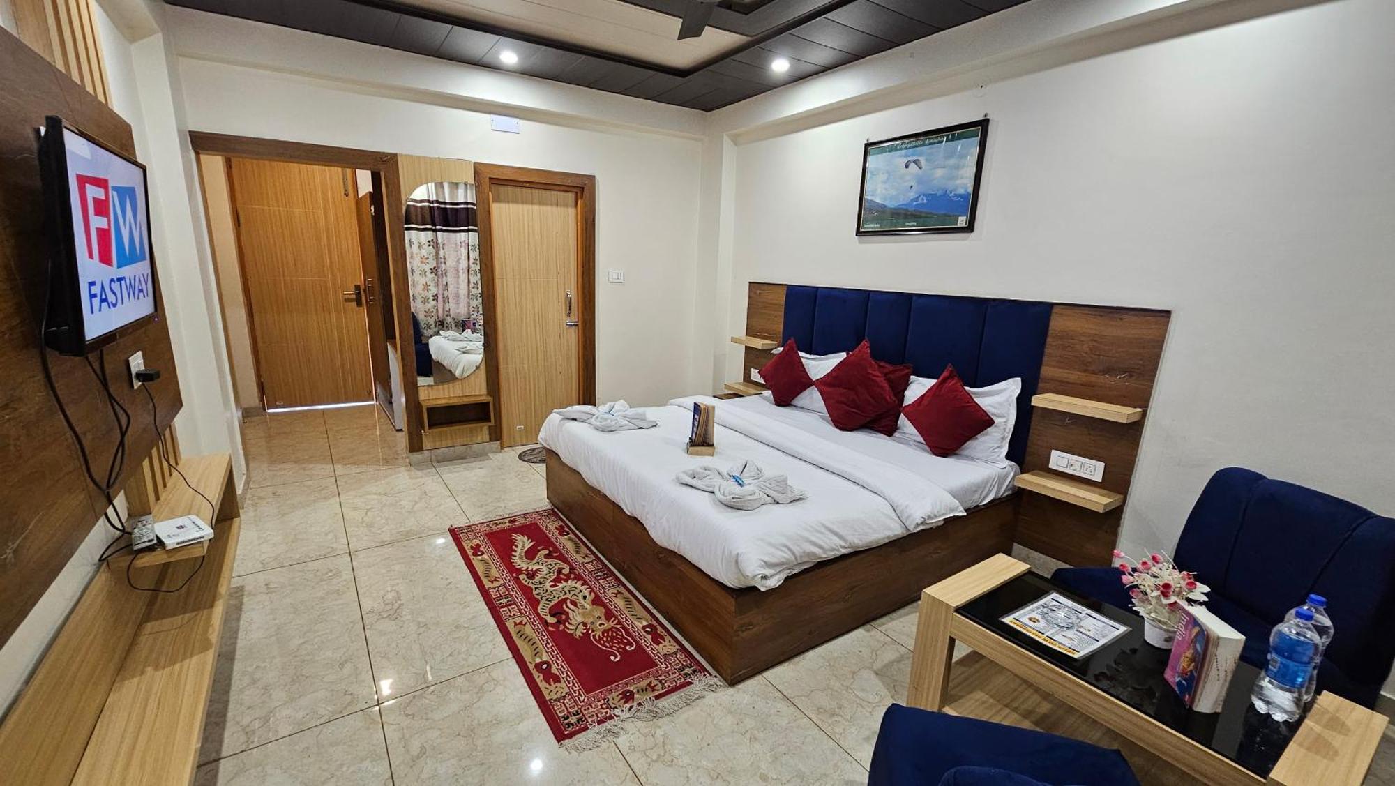 View And Restaurant Guest house *