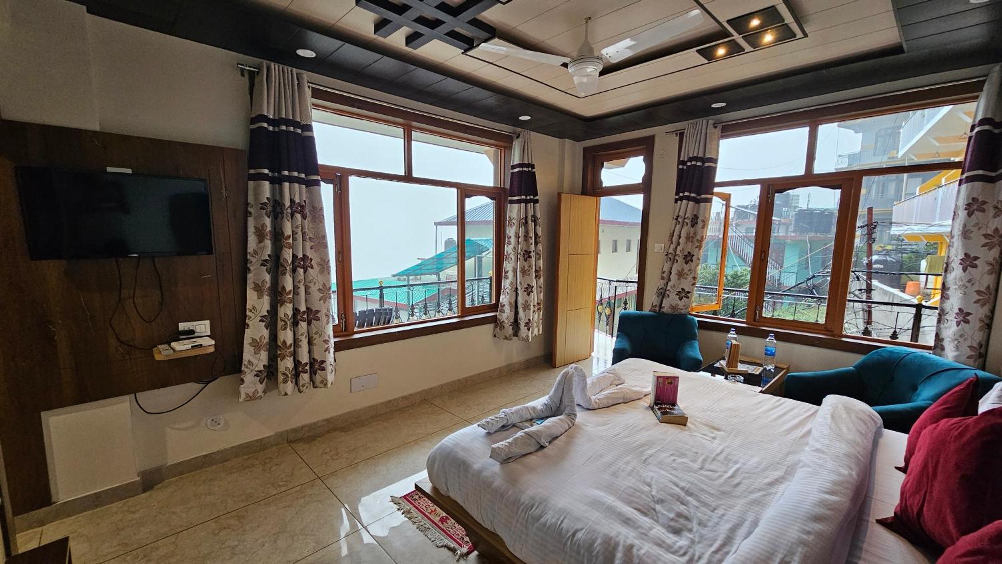 View And Restaurant * McLeod Ganj