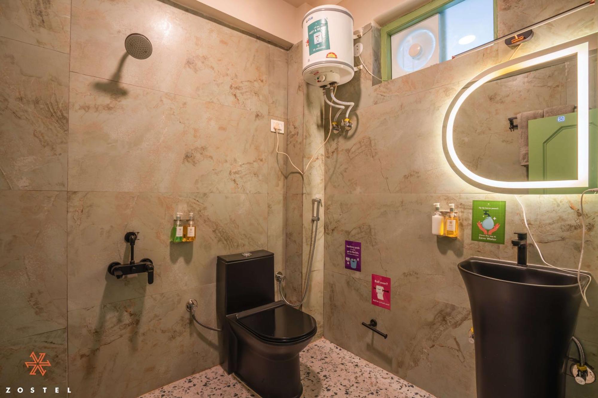 Zostel Dharamkot Hostel McLeod Ganj