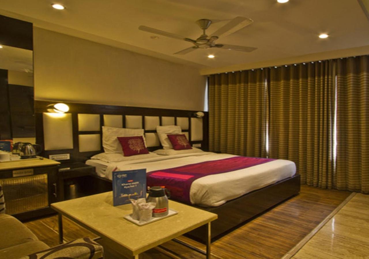 Hotel Lavish & Black Magic Restaurant And Bar Dharamshala