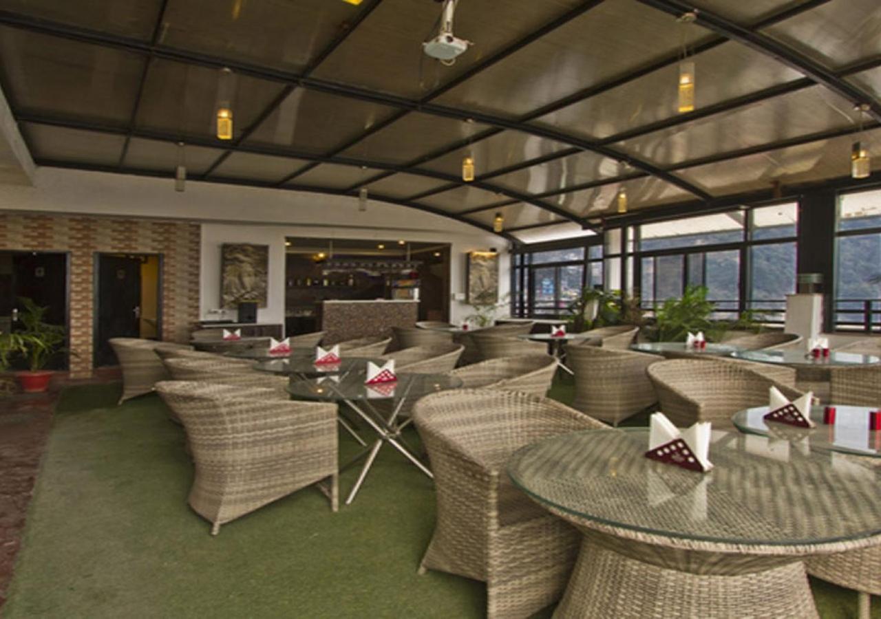 Lavish & Black Magic Restaurant And Bar Dharamshala 4* McLeod Ganj