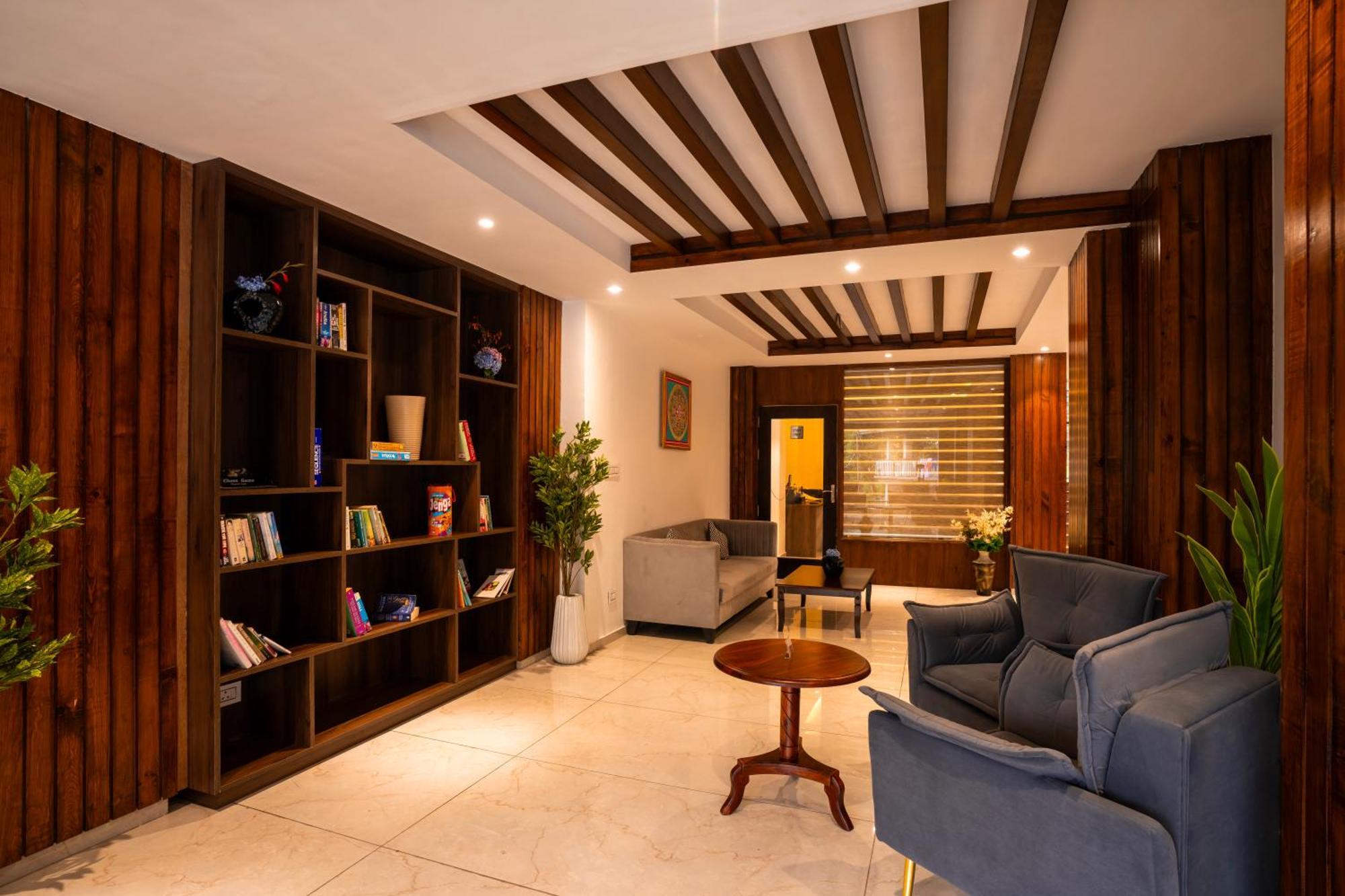 Alt Life Luxe - Himalayan Crown - Dharamkot Mcleodganj Hotel McLeod Ganj
