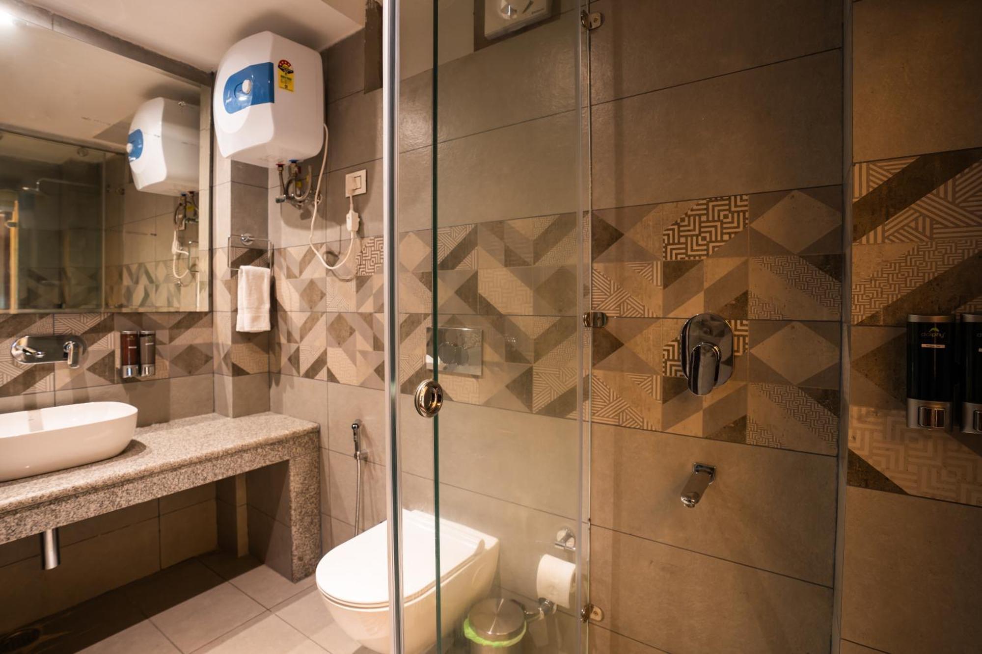 Alt Life Luxe - Himalayan Crown - Dharamkot Mcleodganj Hotel