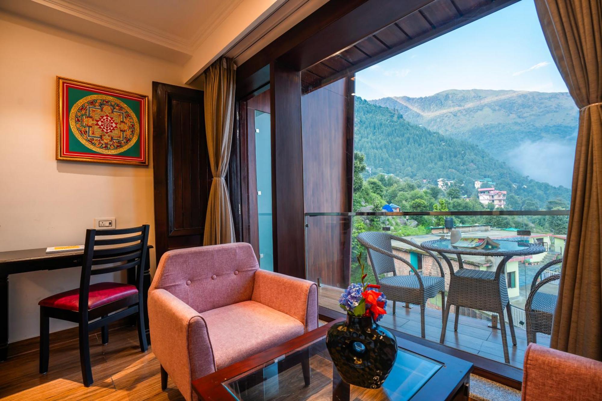Alt Life Luxe - Himalayan Crown - Dharamkot Mcleodganj McLeod Ganj