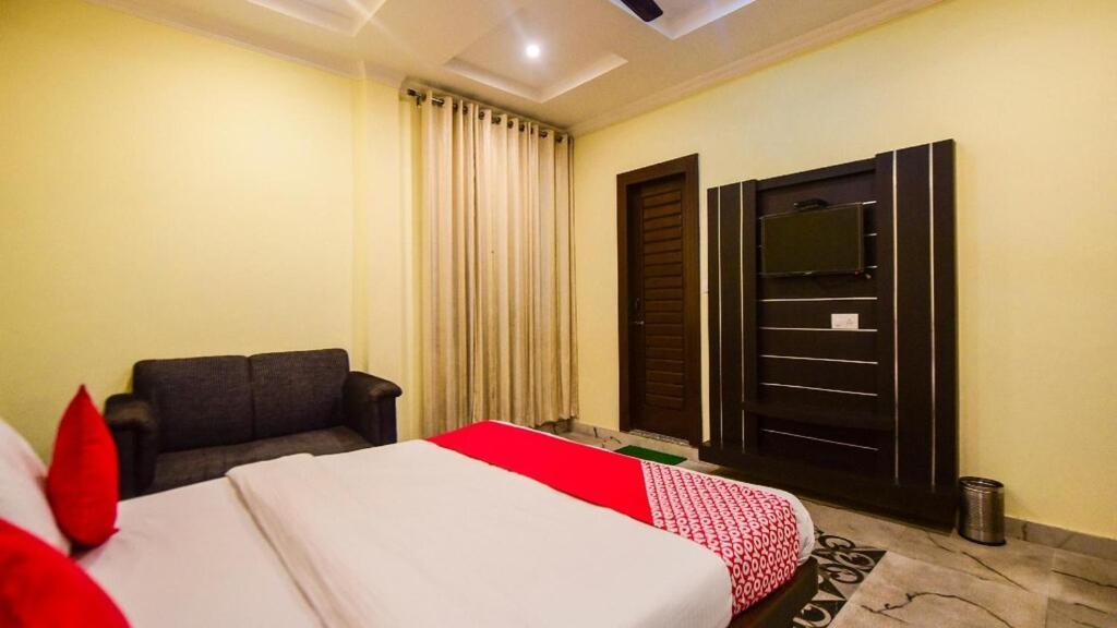 Bhagsu View Hotel 2*