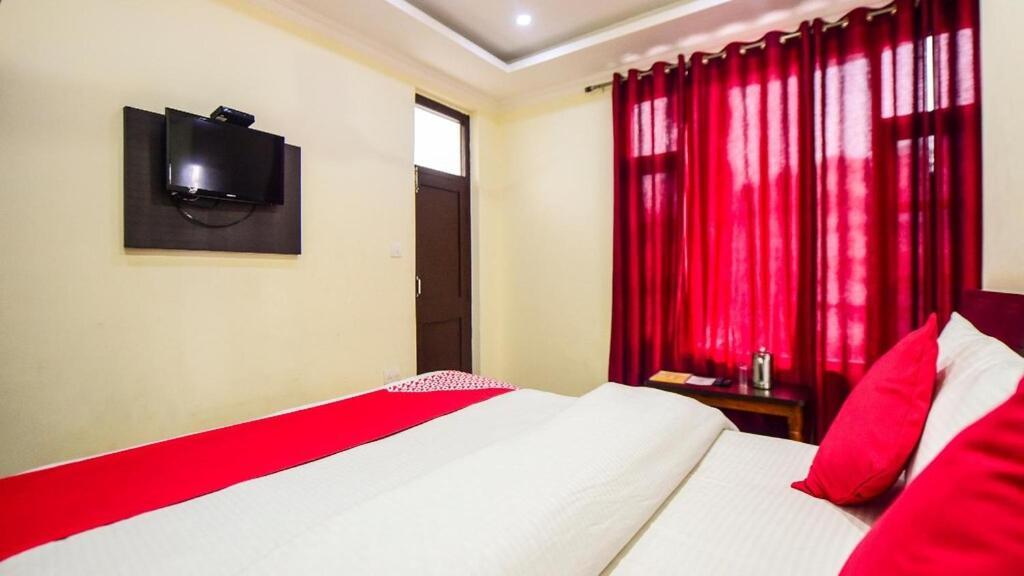 Hotel Bhagsu View 2*