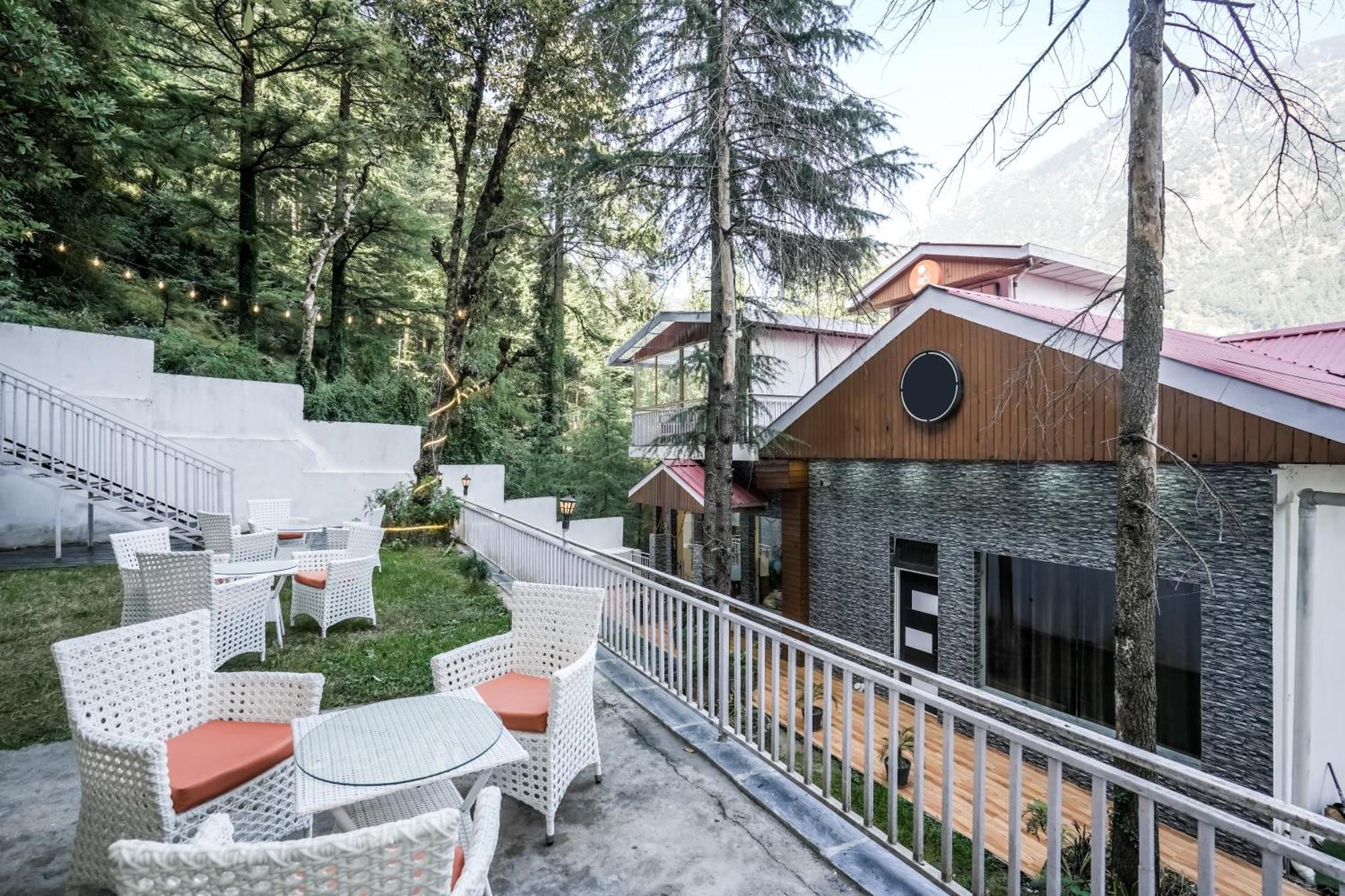 The Bunksters Mcleodganj, Dharmkot *