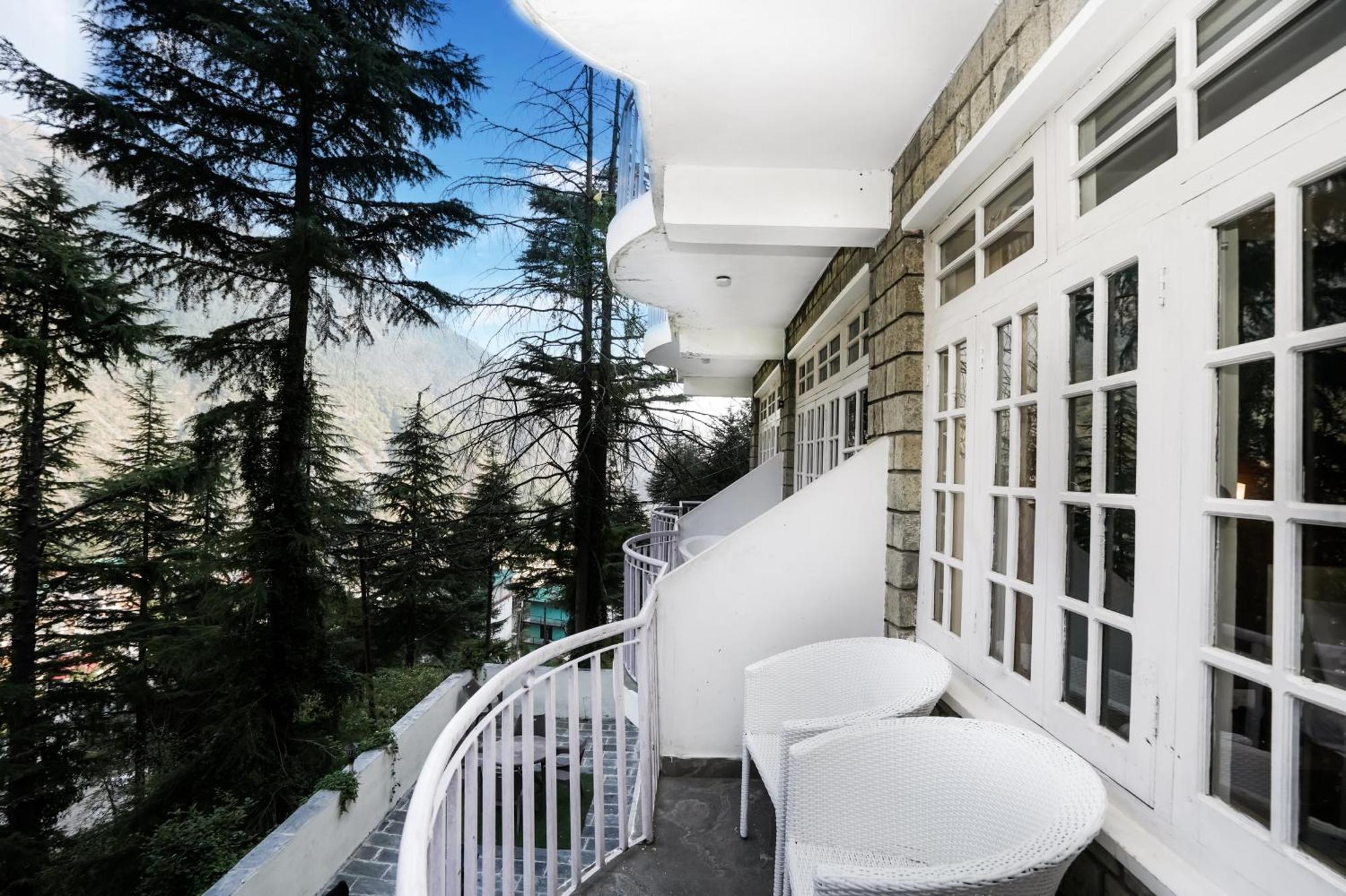 The Bunksters Mcleodganj, Dharmkot
