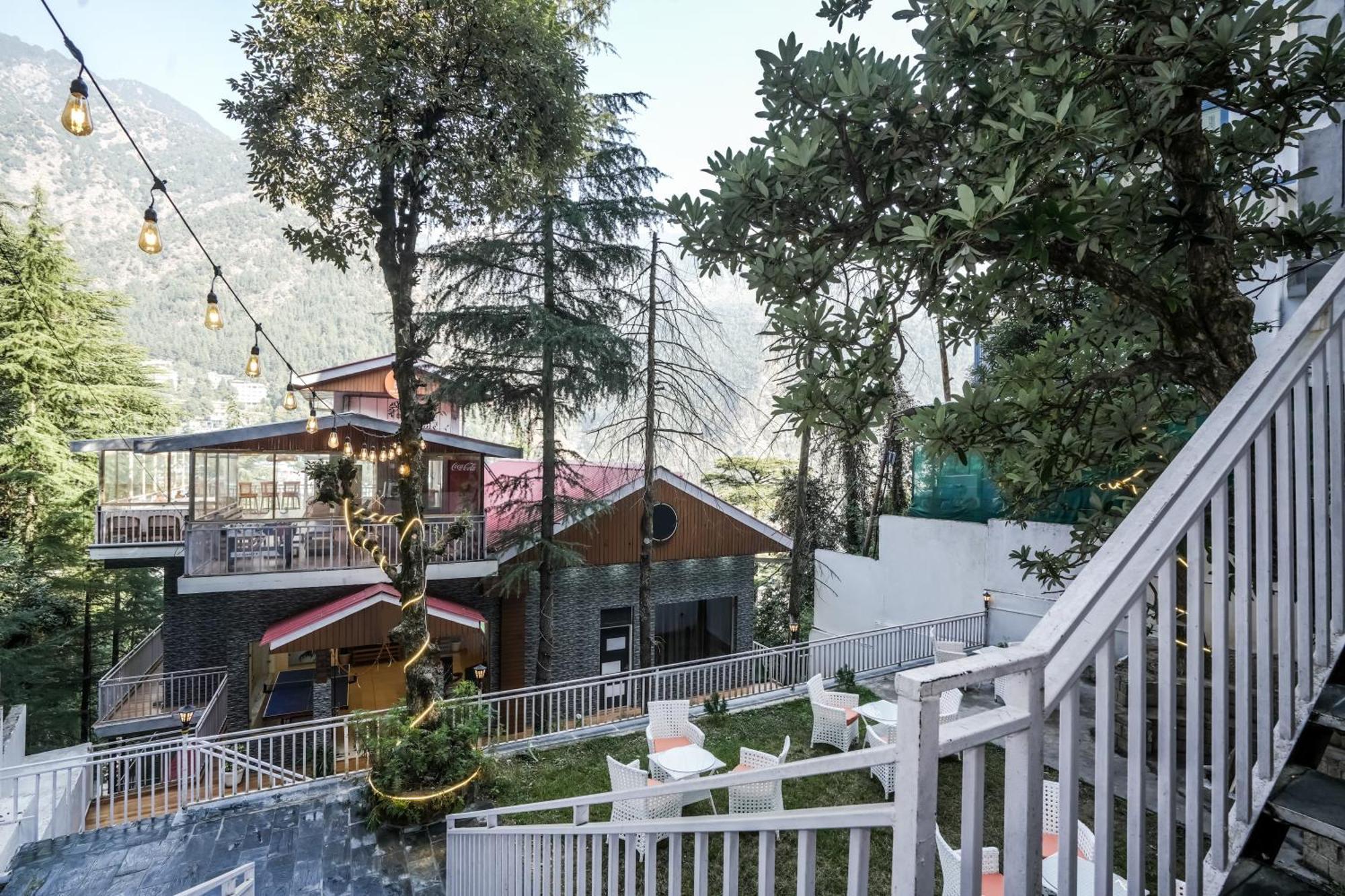 The Bunksters Mcleodganj, Dharmkot Hostel
