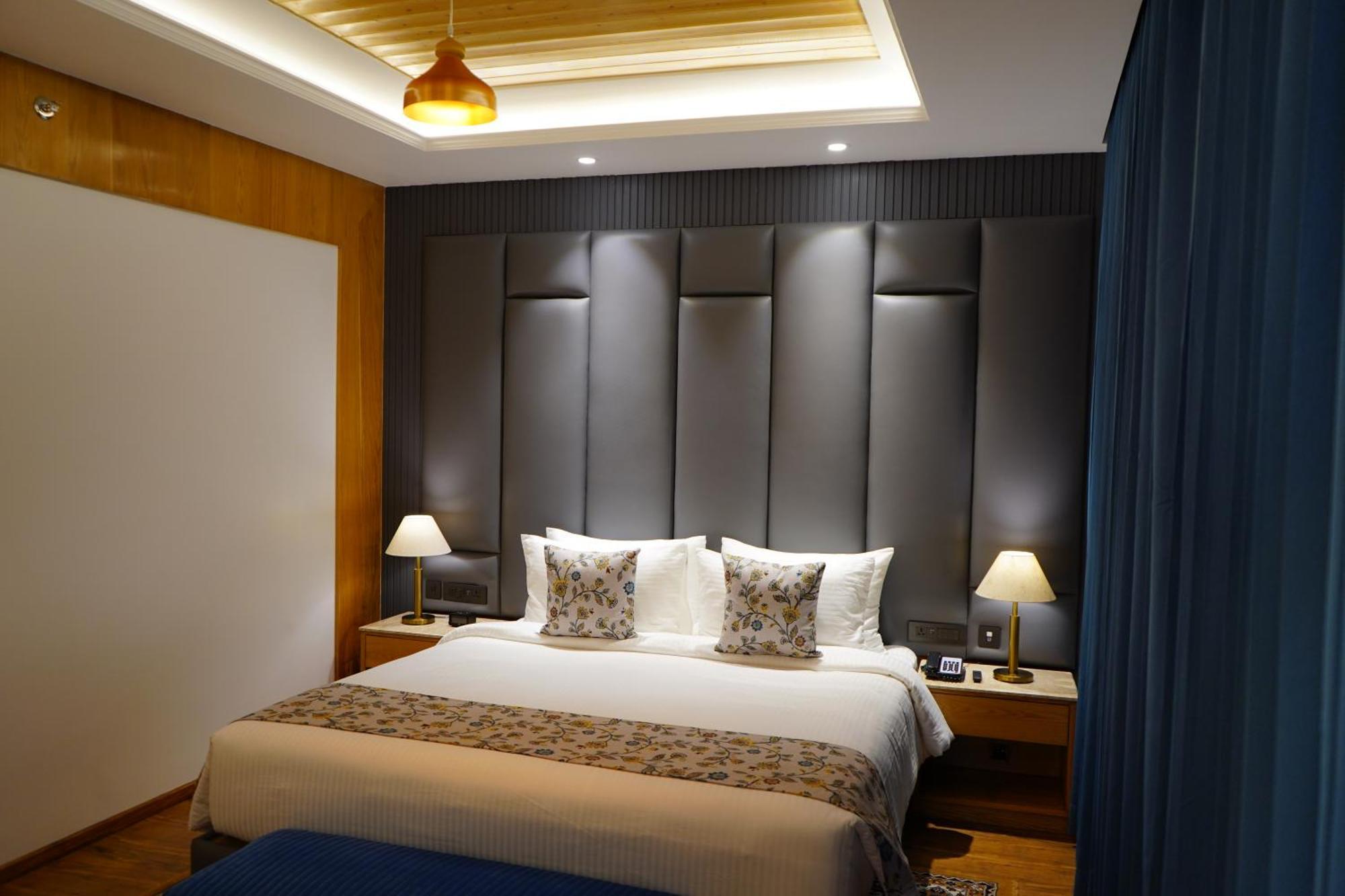 Hotel Welcomheritage Natraj,