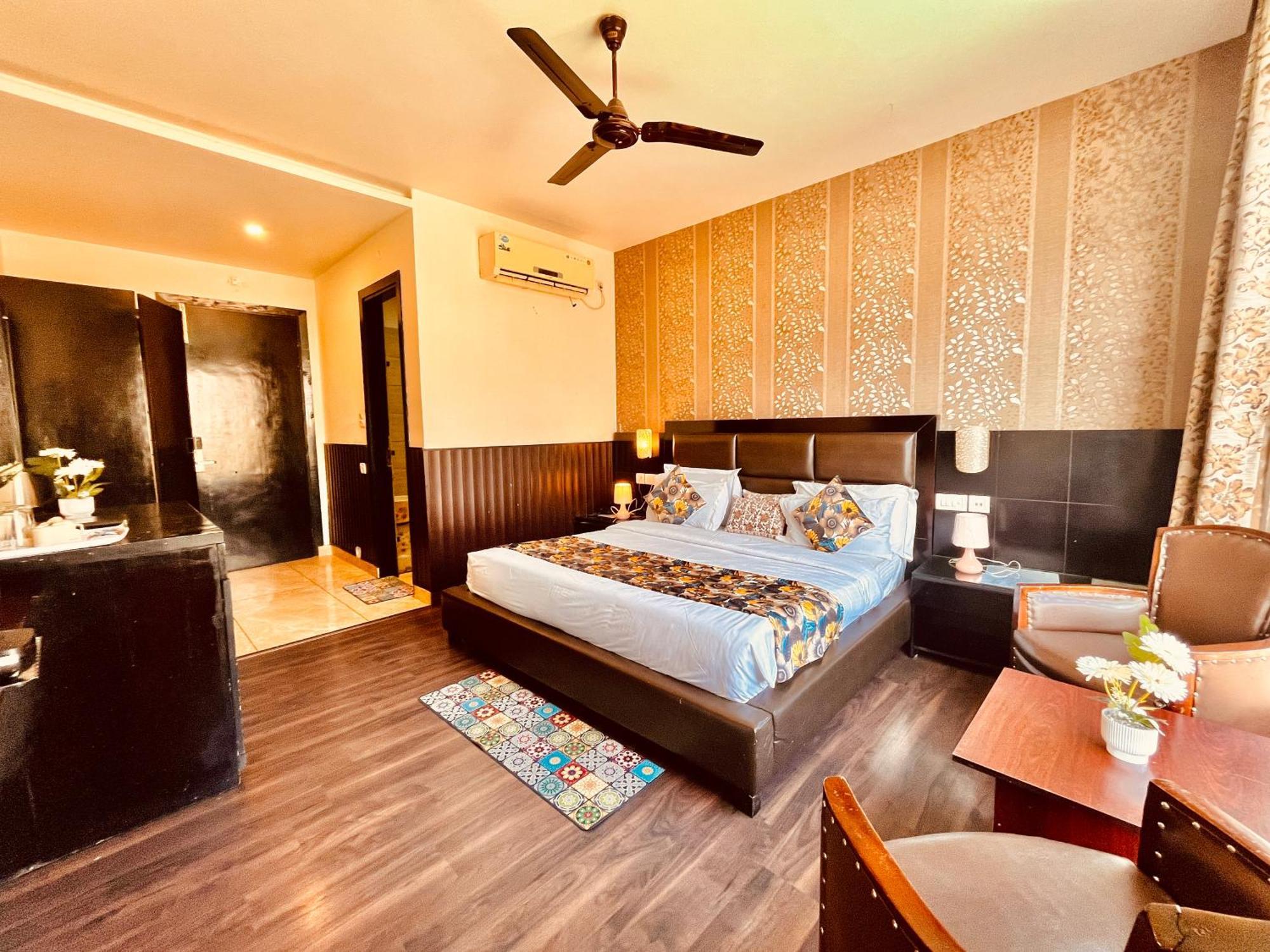 The Vaikunth Mcleodganj #centrally Heated & Air Cooled #scenic Mountain View #big Parking #on Mall Road #top Rated #most Awarded #premium #bar #terrace #lift #property Of The Year Hotel 4*