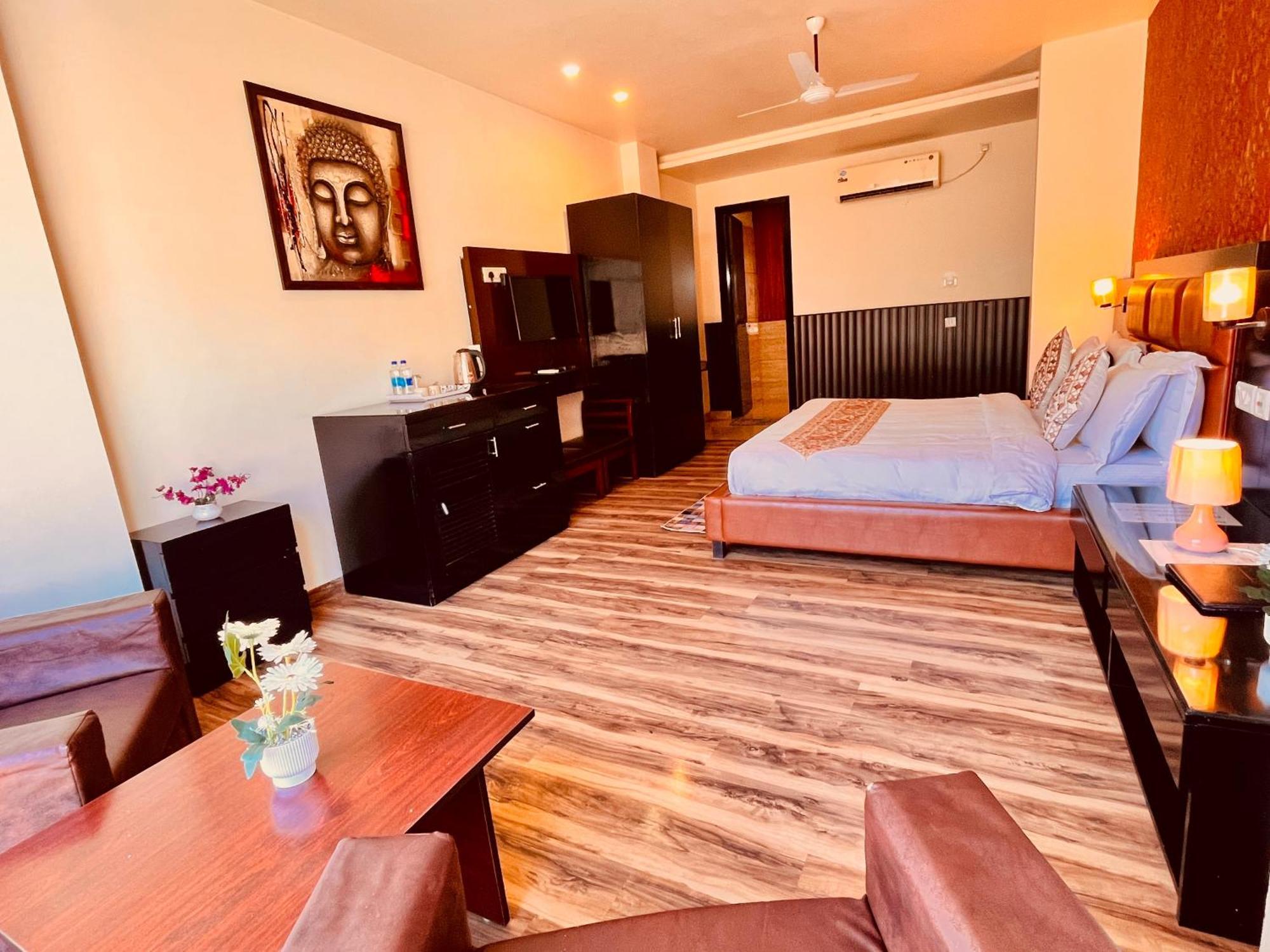 The Vaikunth Mcleodganj #centrally Heated & Air Cooled #scenic Mountain View #big Parking #on Mall Road #top Rated #most Awarded #premium #bar #terrace #lift #property Of The Year Hotel