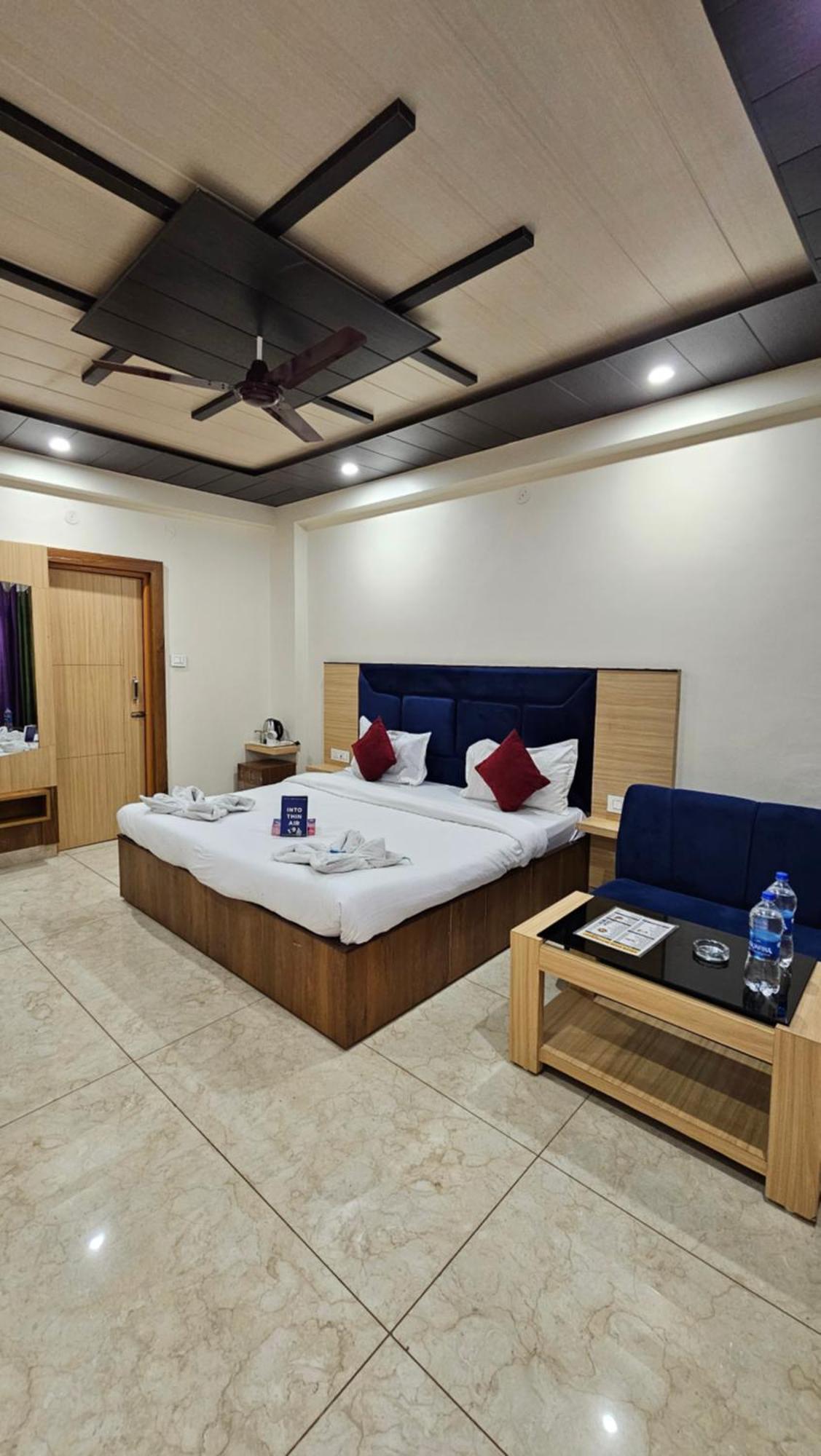 View And Restaurant Guest house *