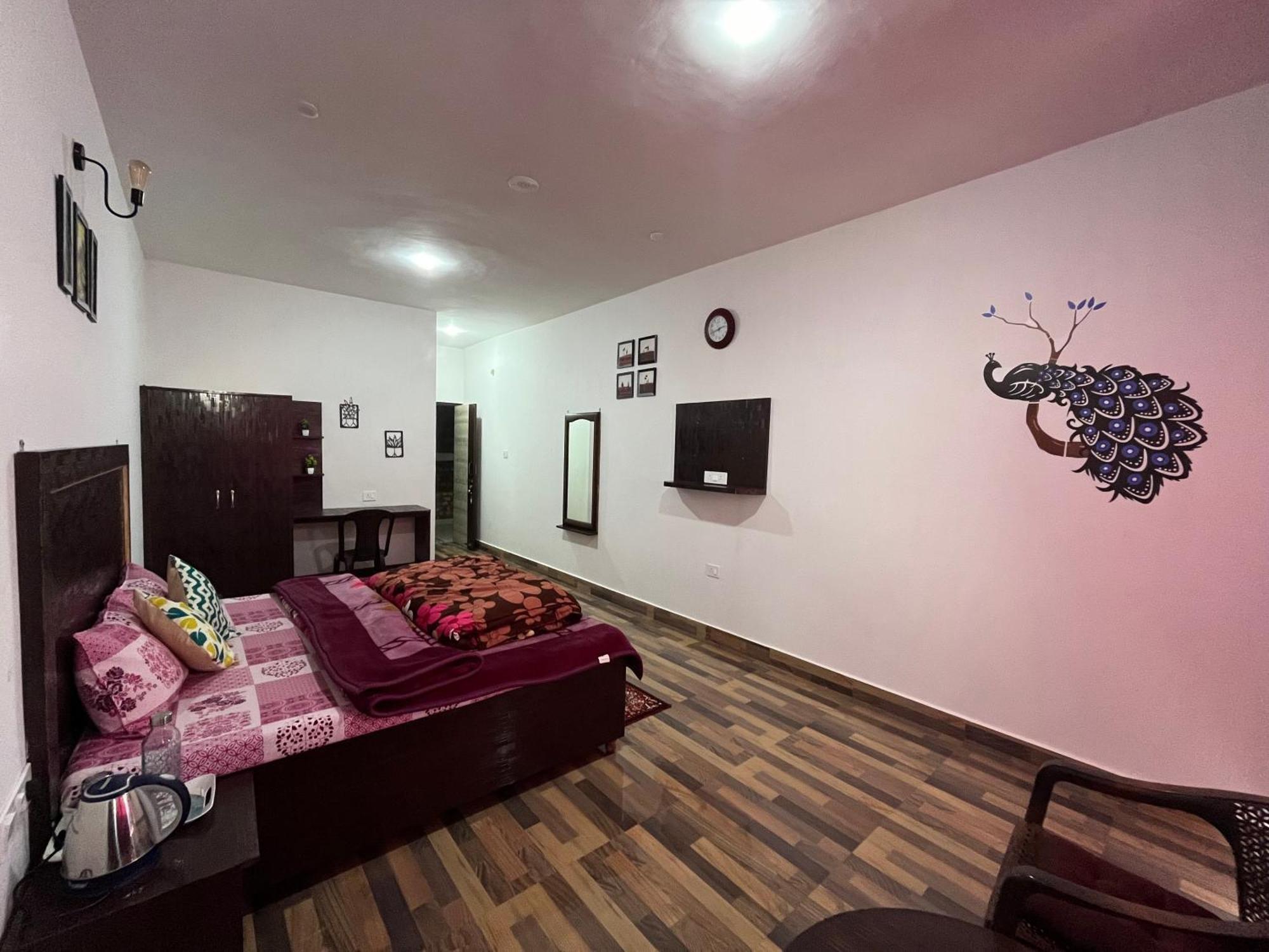 Bed & Breakfast Pine *
