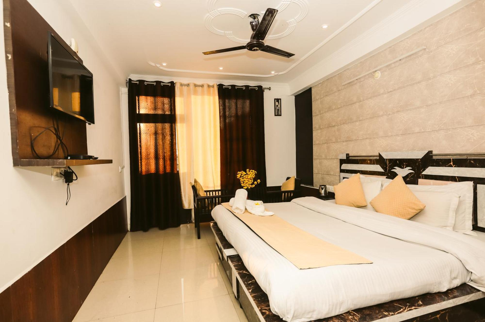 Mirage Grand Hotel 3*