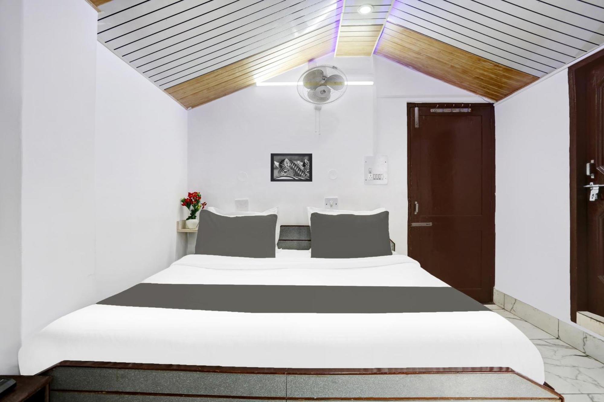 Hotel Collection O Bhagsunag Mcleodganj