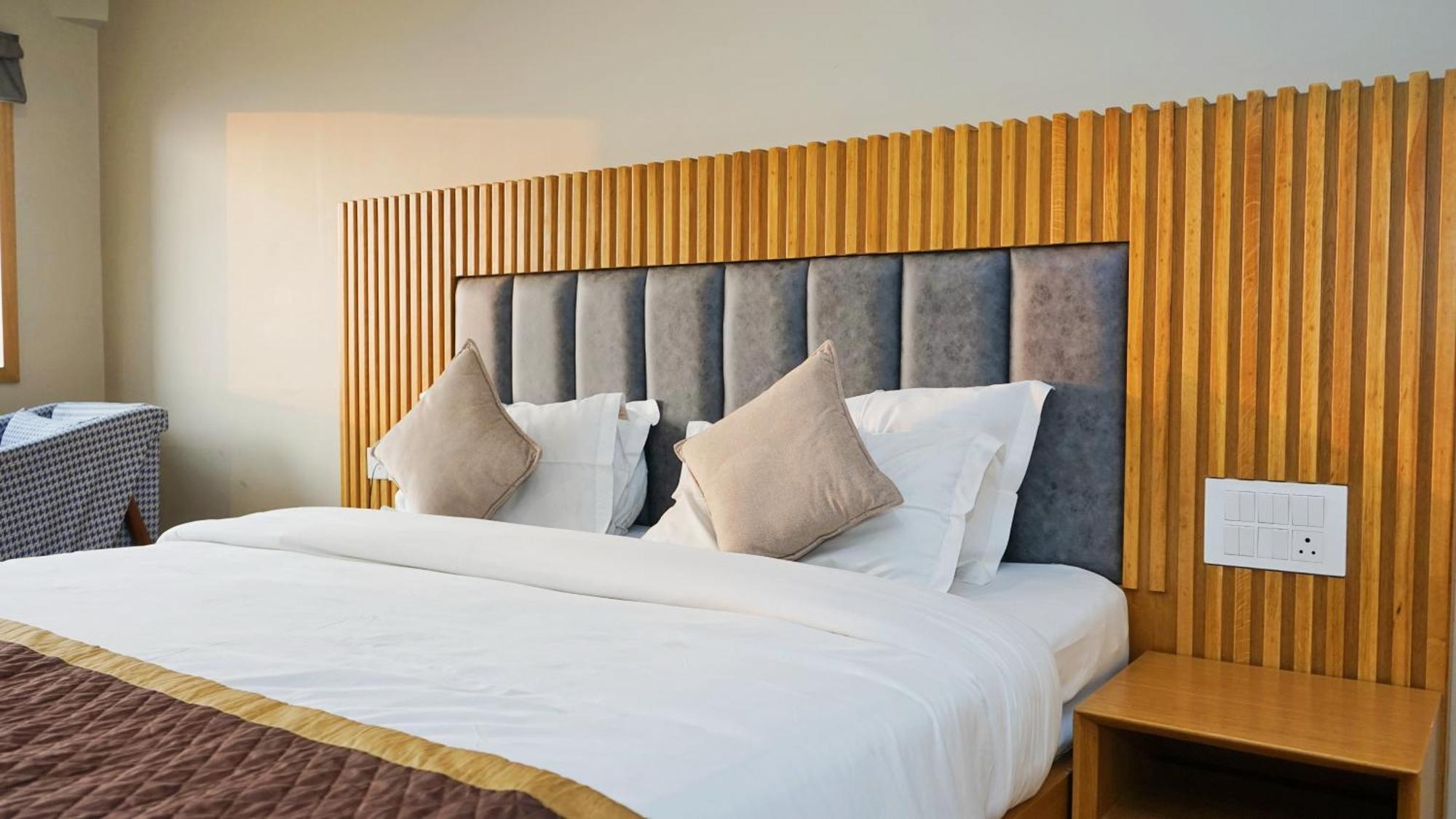 M And Hotel McLeod Ganj