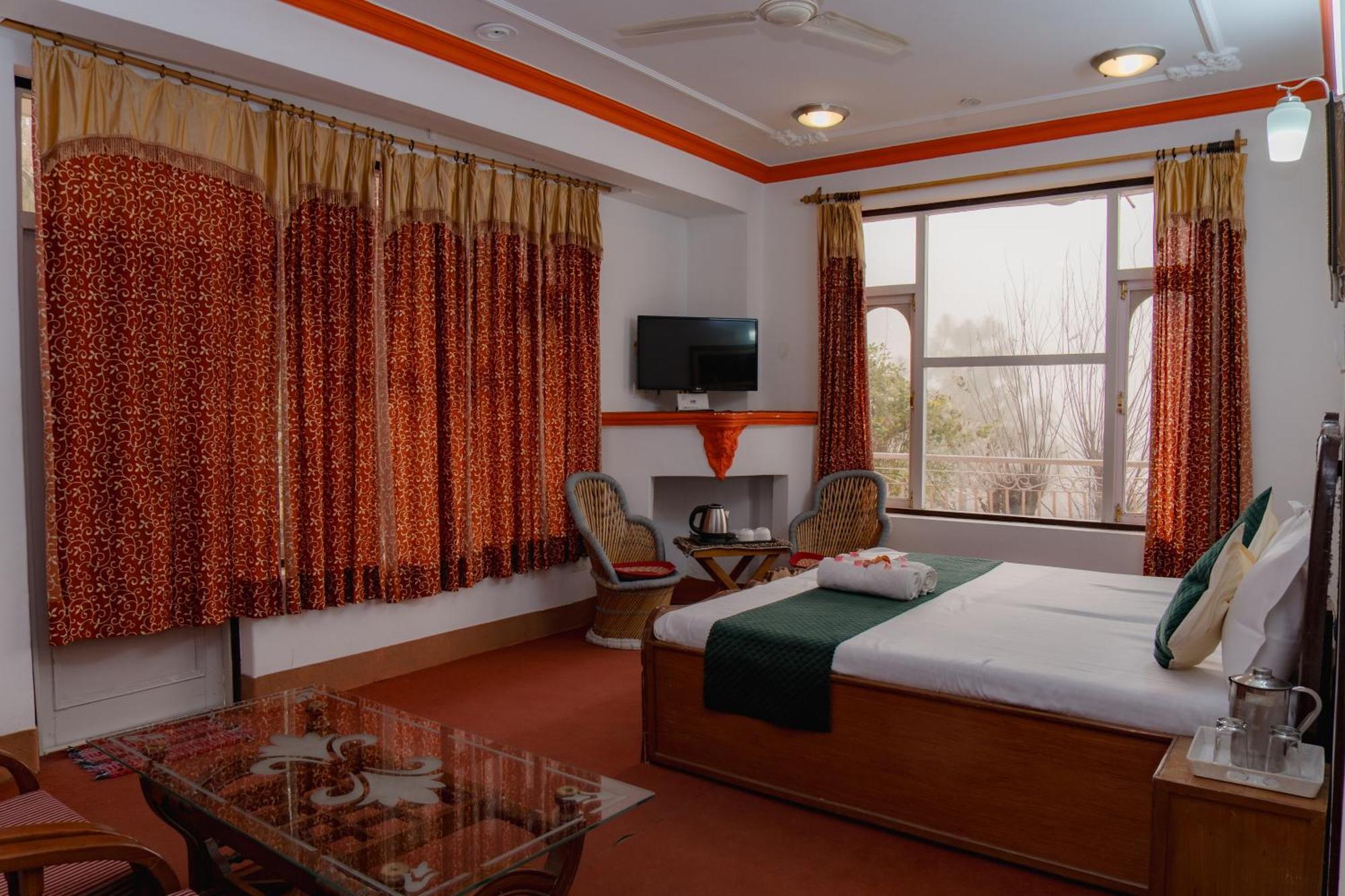 Hotel Victoriya Palace,mcleod Ganj