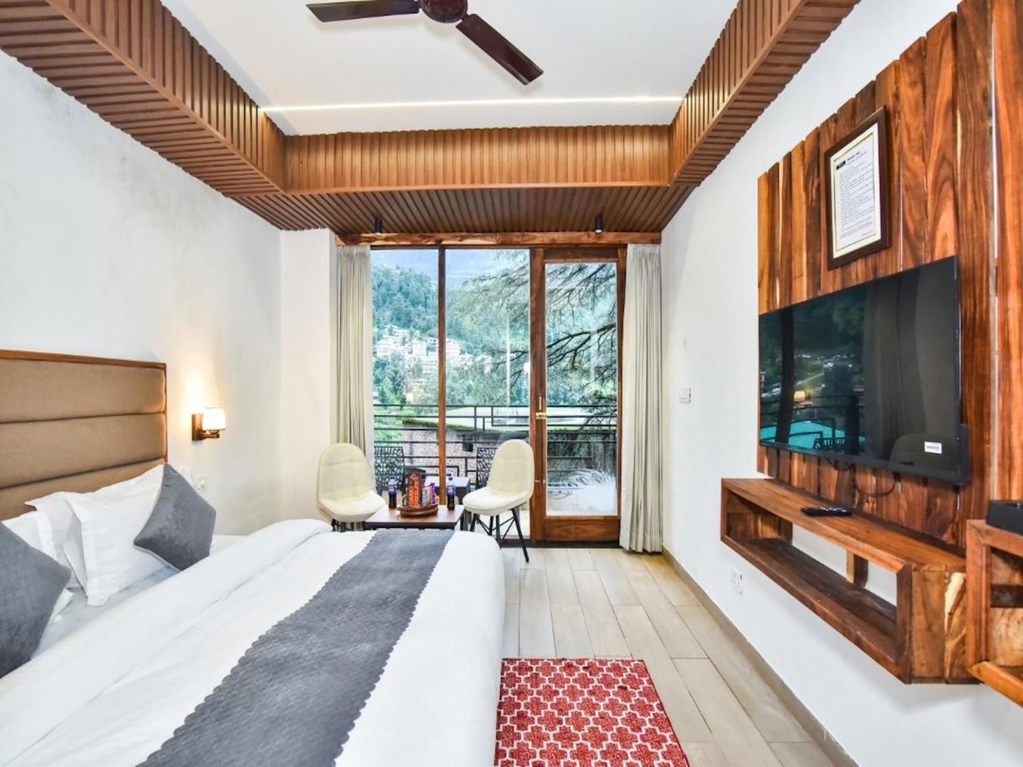 La Riqueza Koala Inn # 5 Mins From Mall Road # Mountain View Rooms # Private Parking #Family Hotel #Traveller'S Choice Hotel