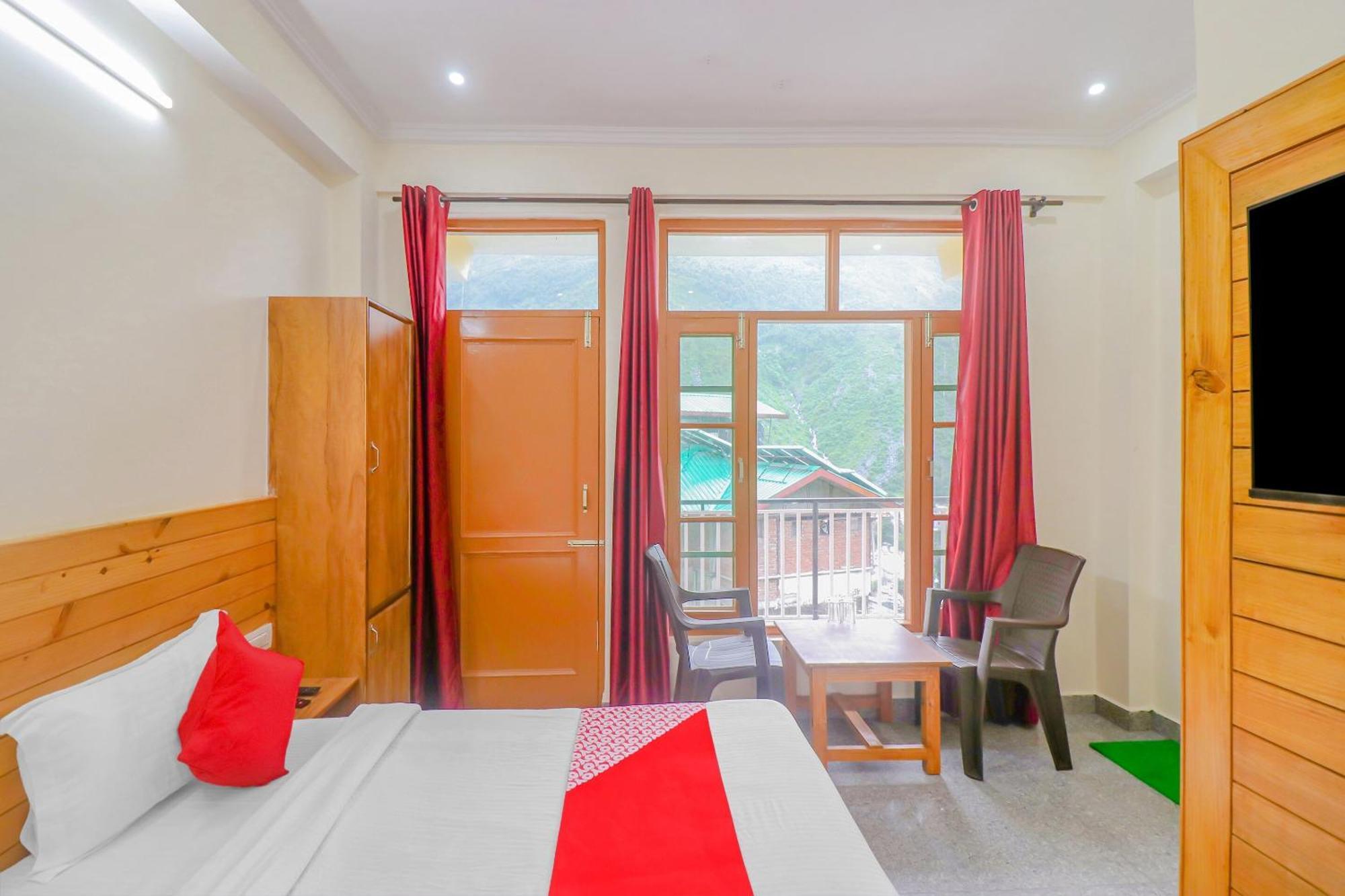 Hotel O White Mountains 3*