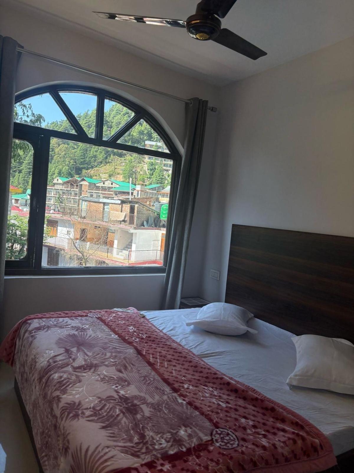 Hotel Just Us 5*