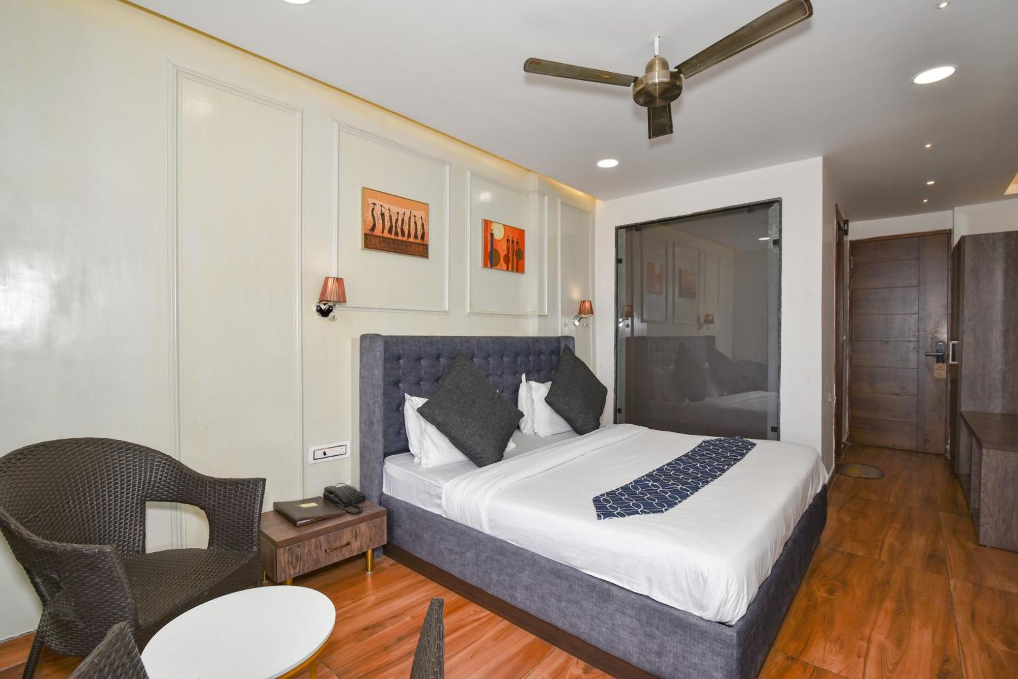 Hotel Ah Grand