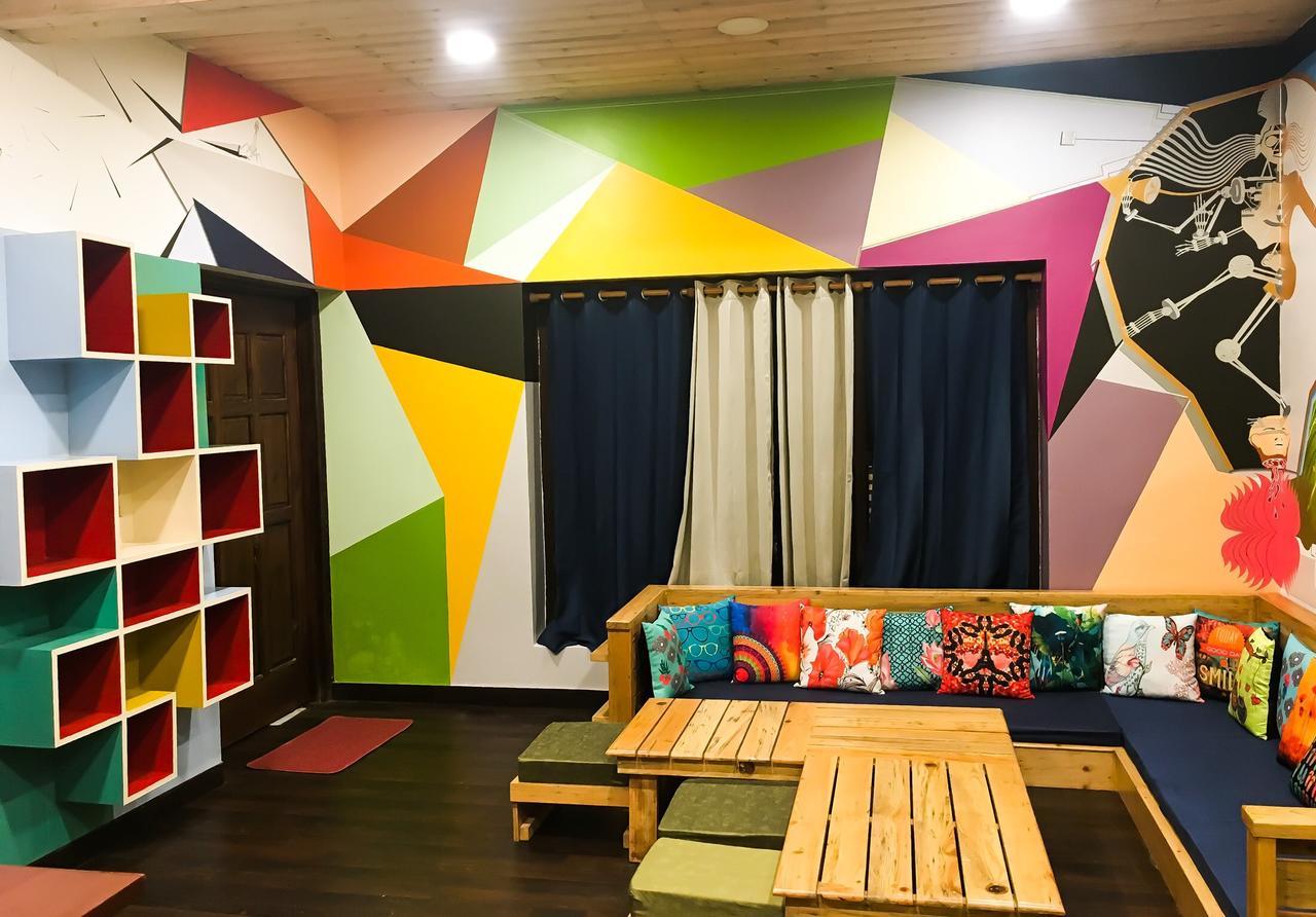 Flugler Hostels Dharamkot