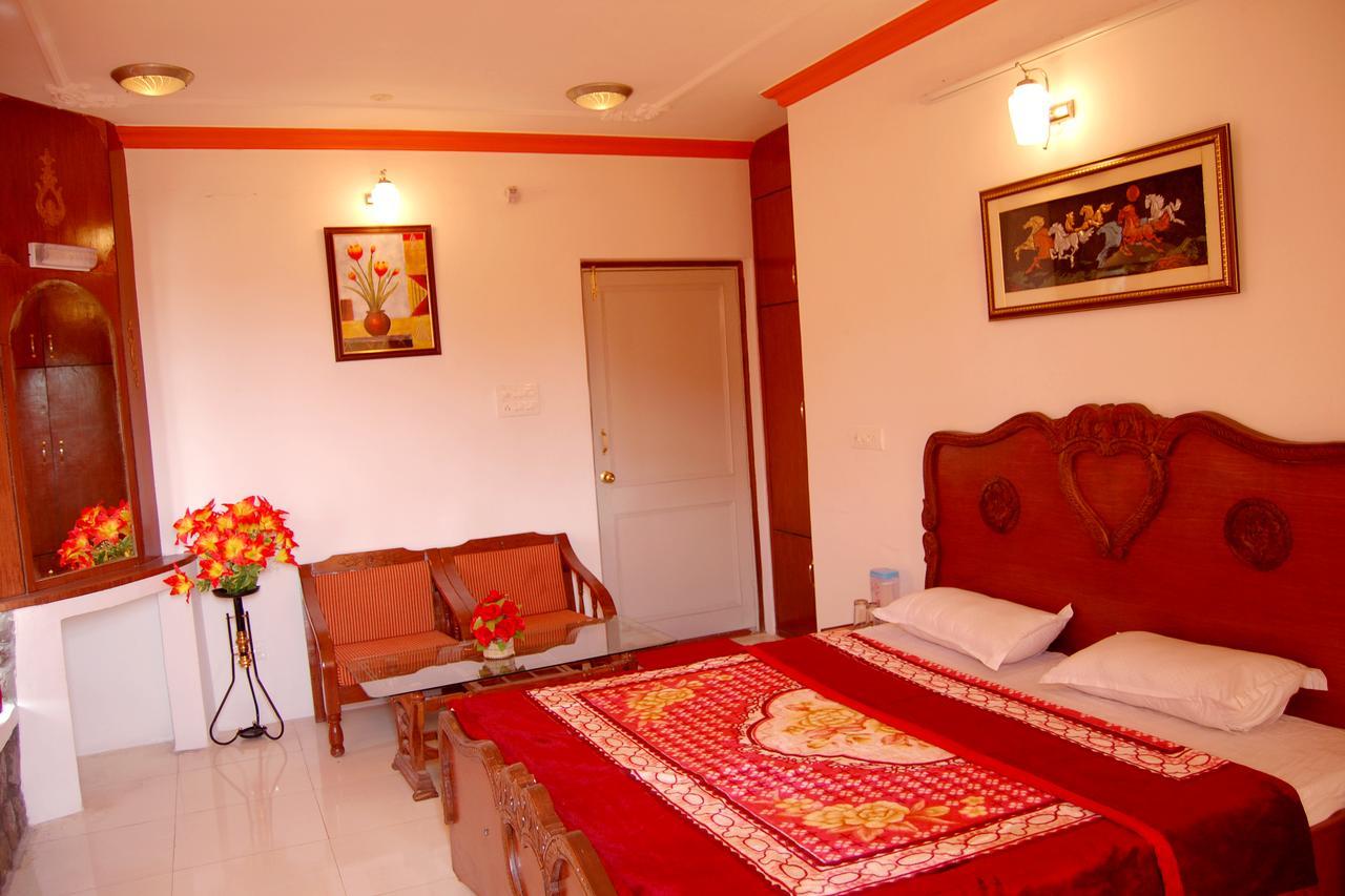 Hotel Victoriya Palace,mcleod Ganj 3*