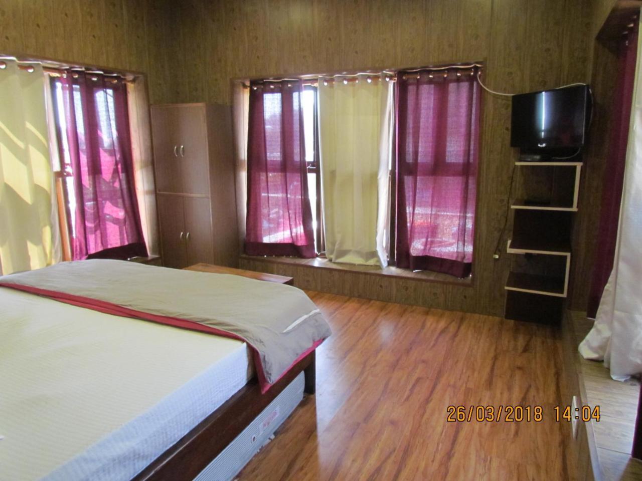 Hostel Flugler Hostels Dharamkot McLeod Ganj