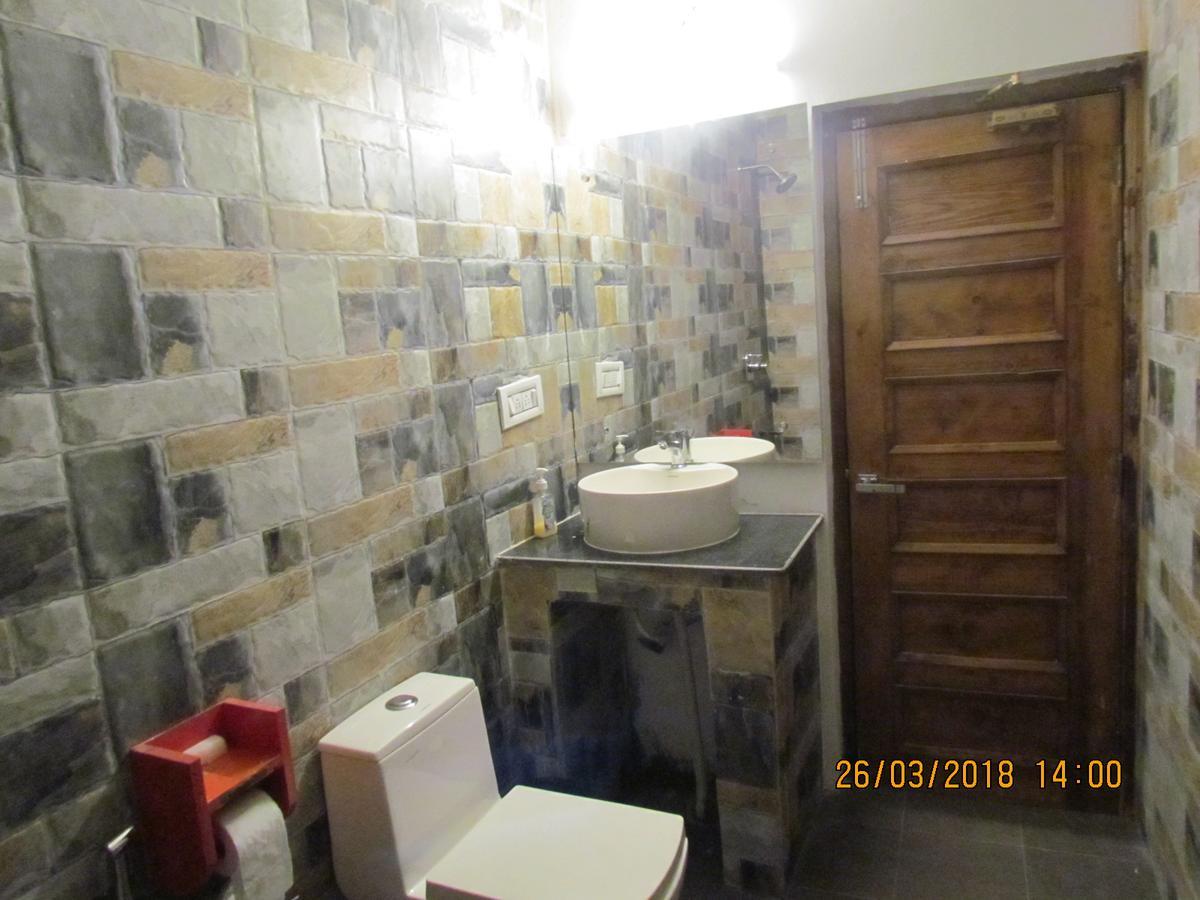 Flugler Hostels Dharamkot *
