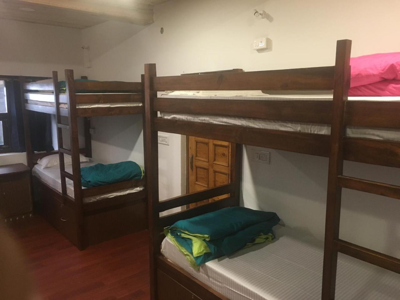 Hostel Flugler Hostels Dharamkot