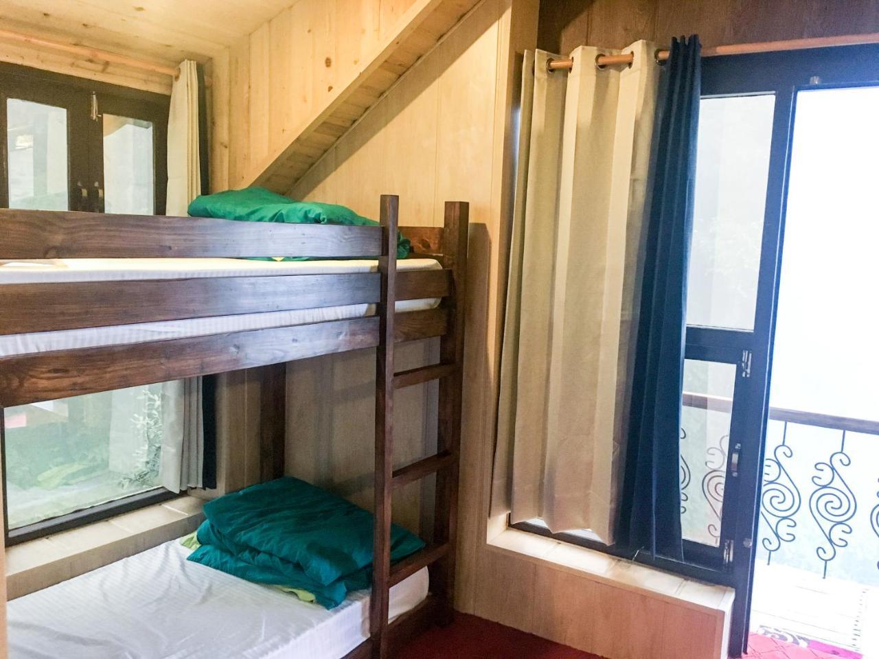 Flugler Hostels Dharamkot