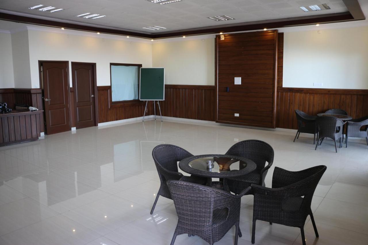 Bella Heights Hotel 3*