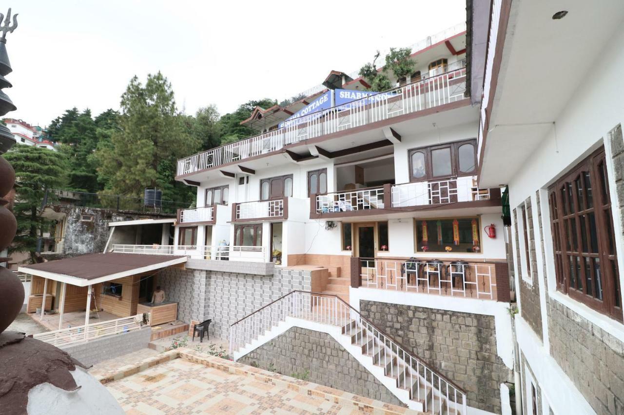 Oyo 38090 Sharma Hotel