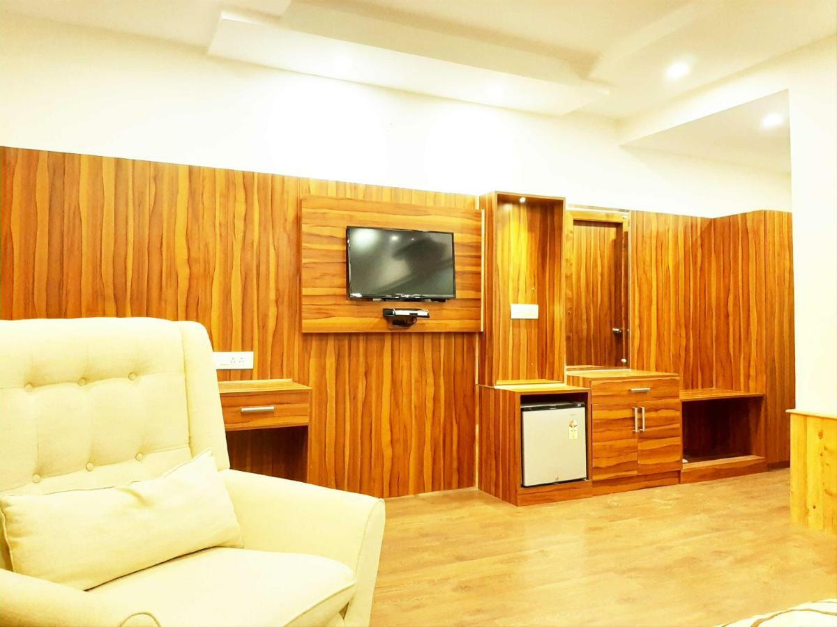 Trinity Heights Hotel 4*
