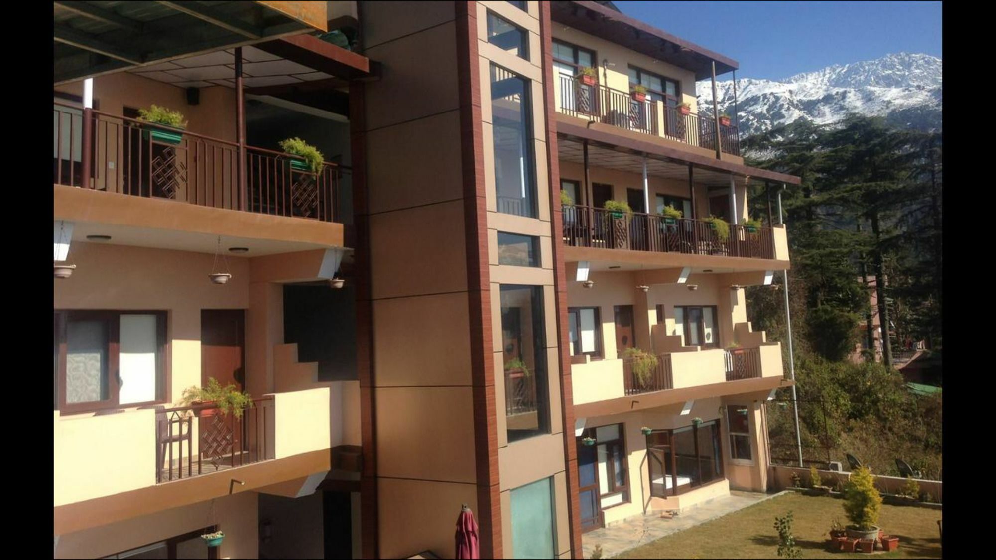 Norbu House Hotel 3*