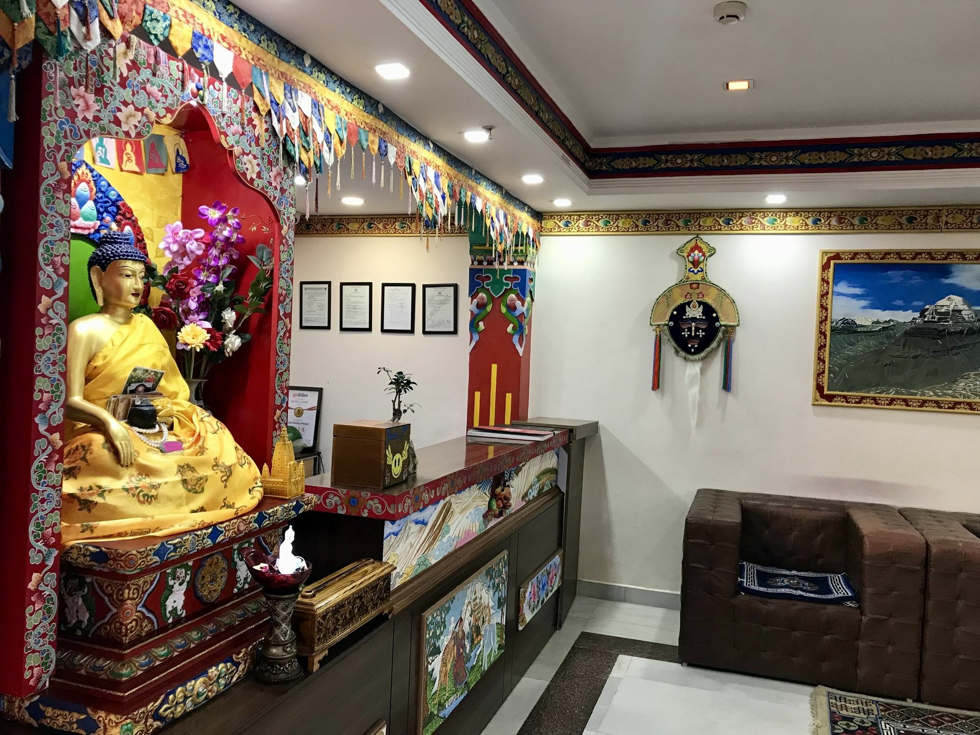 Hotel Norbu House 3*