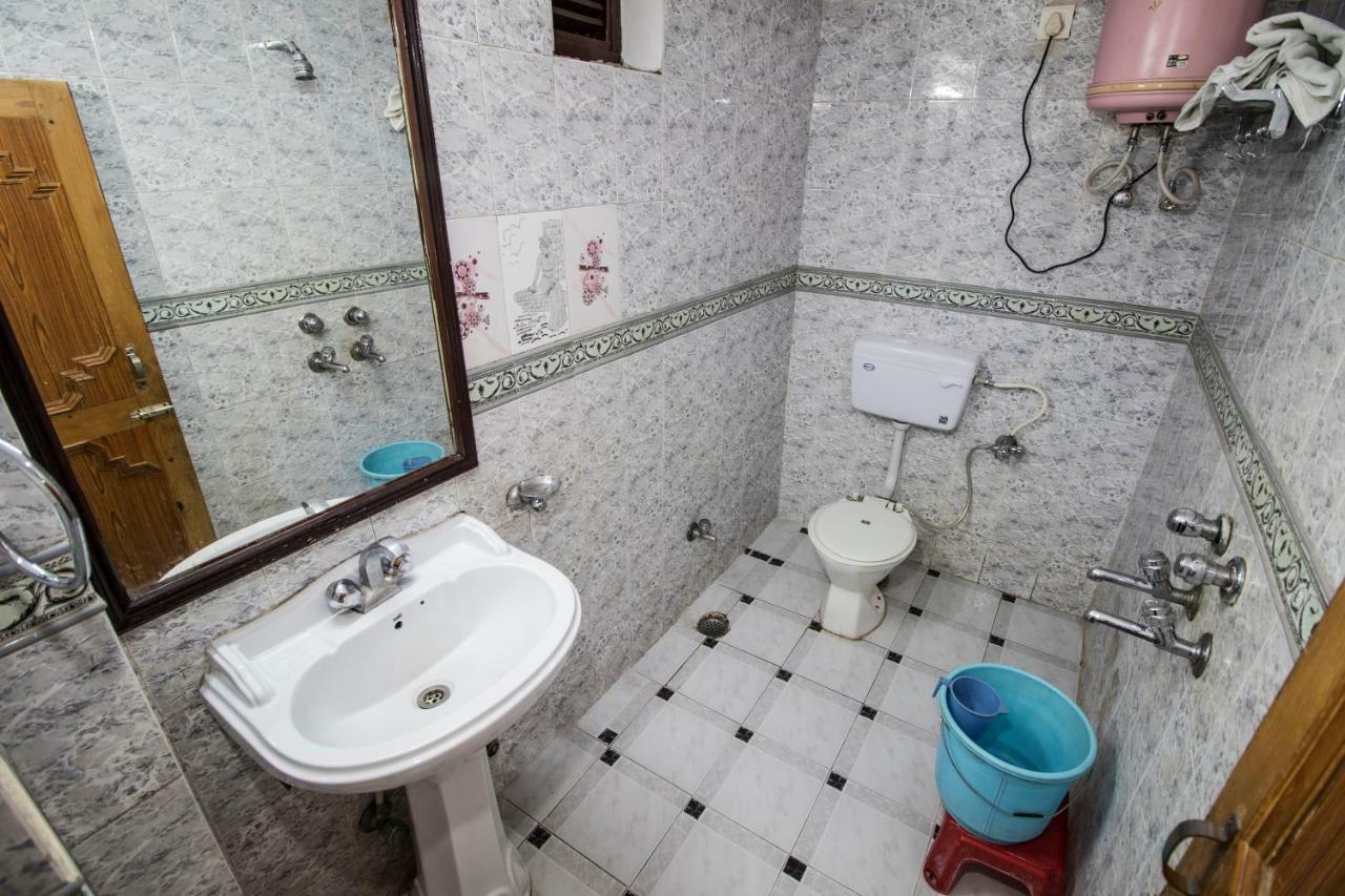 Hotel Sahiwa 2*