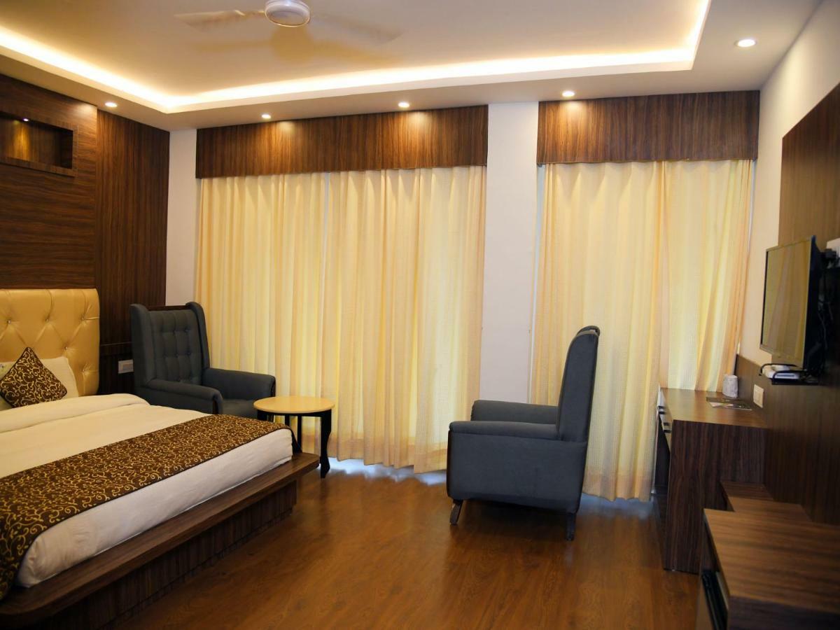 Trinity Heights Hotel 4*