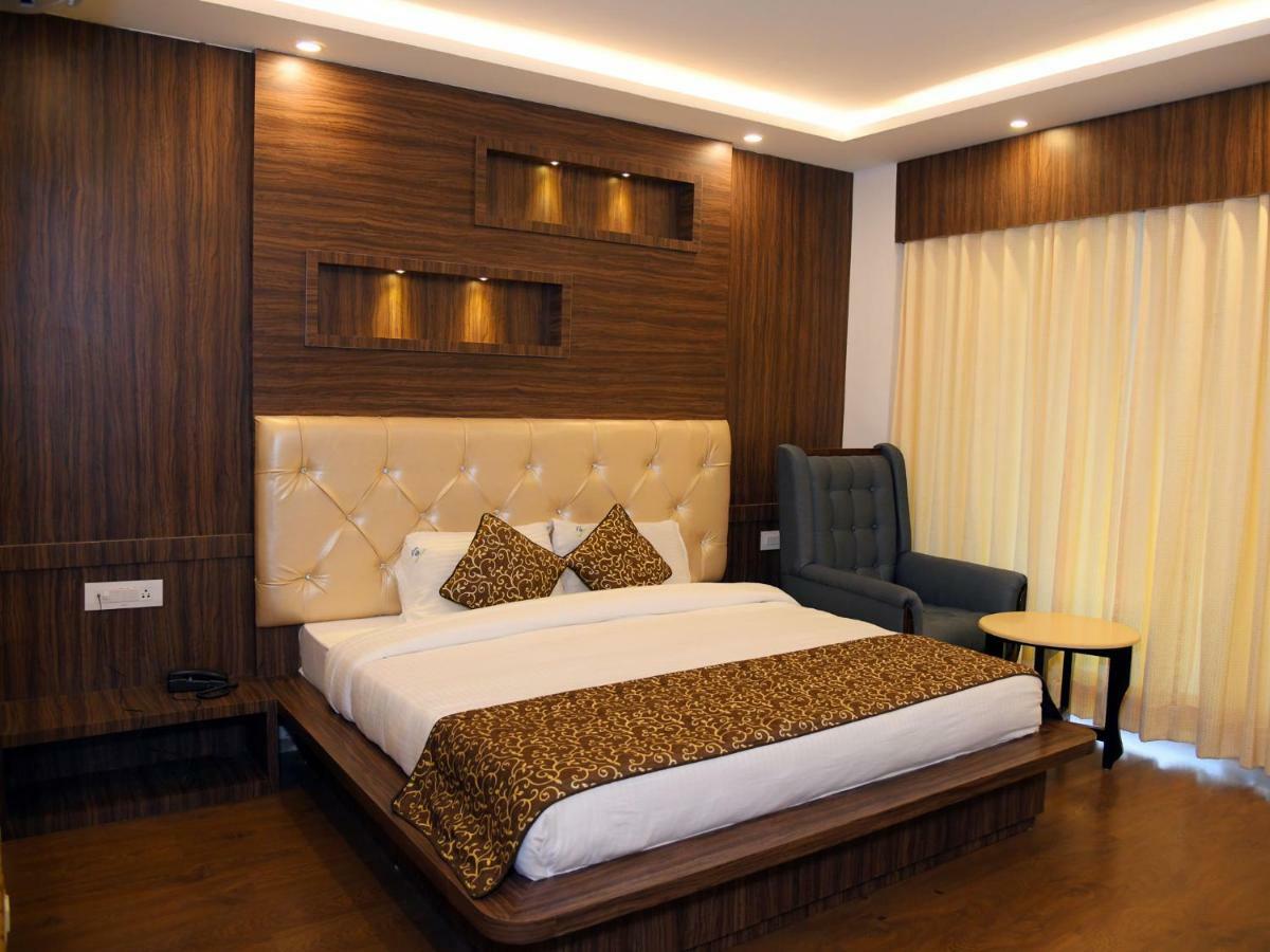 Trinity Heights Hotel 4*