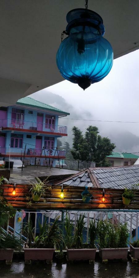 Hostel Triangle Folks, Mcleodganj