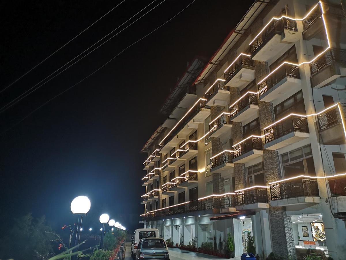 Hotel The Gateway Dal Resort, Mcleodganj, Dharamshala 2*