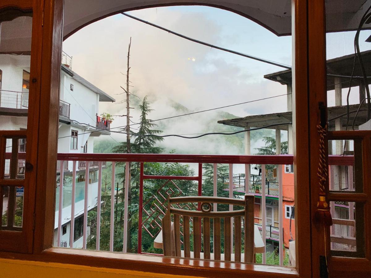 Auspiscious Him View * McLeod Ganj