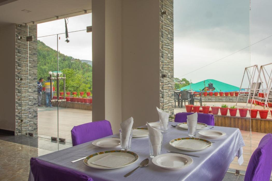 Hotel The Gateway Dal Resort, Mcleodganj, Dharamshala